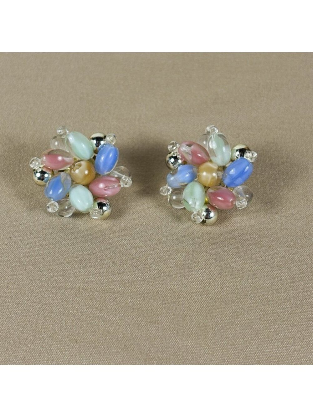 VTG 1960s Uranium Art Glass Clip-On Earrings Pastel Floral C55